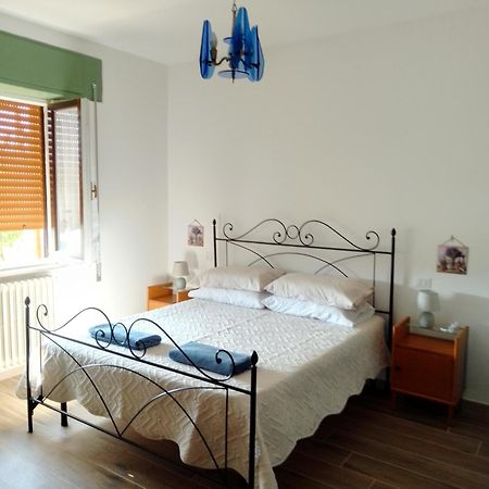 Casa Carducci Affittacamere Monteleto Eksteriør bilde