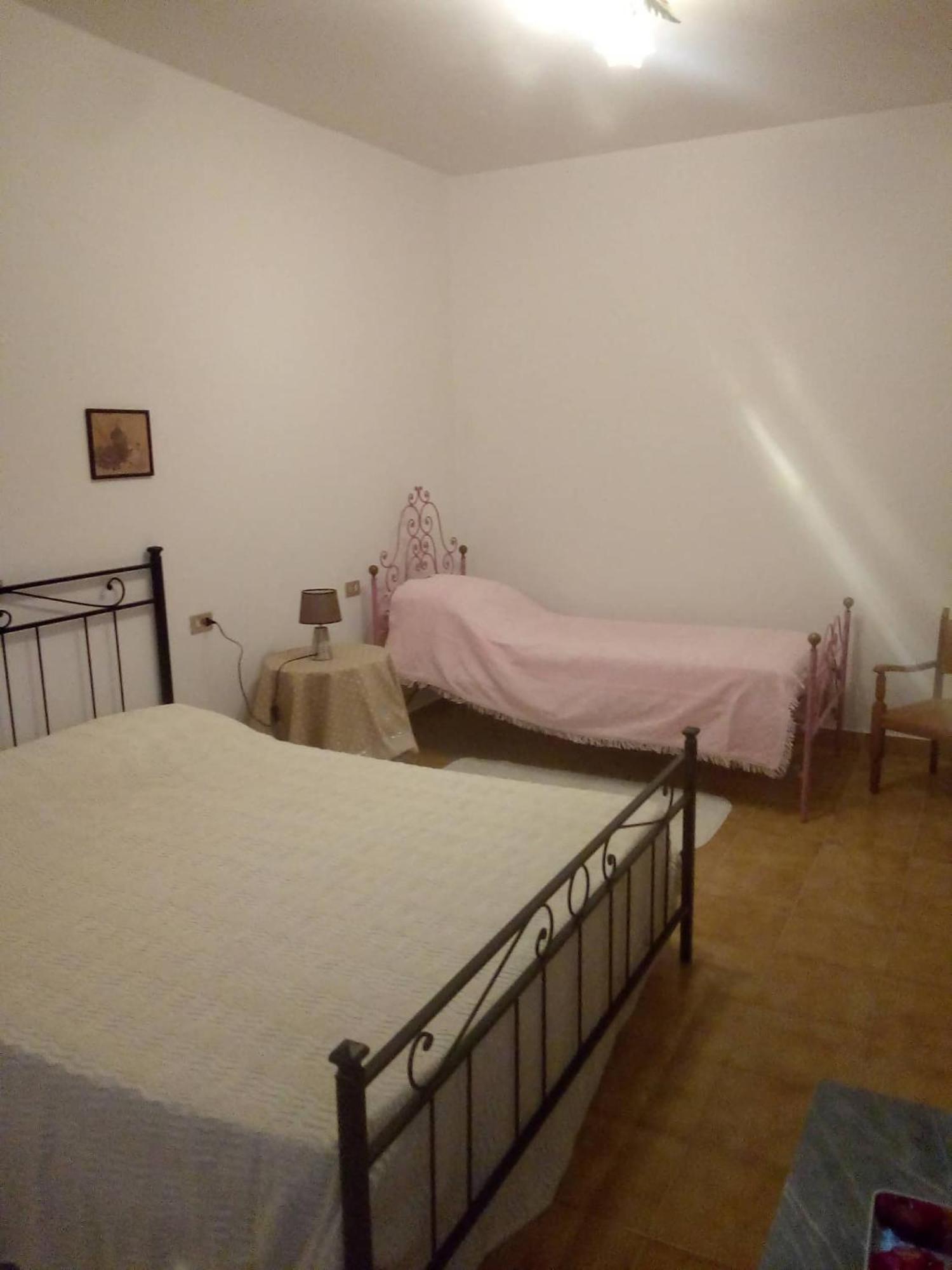 Casa Carducci Affittacamere Monteleto Eksteriør bilde